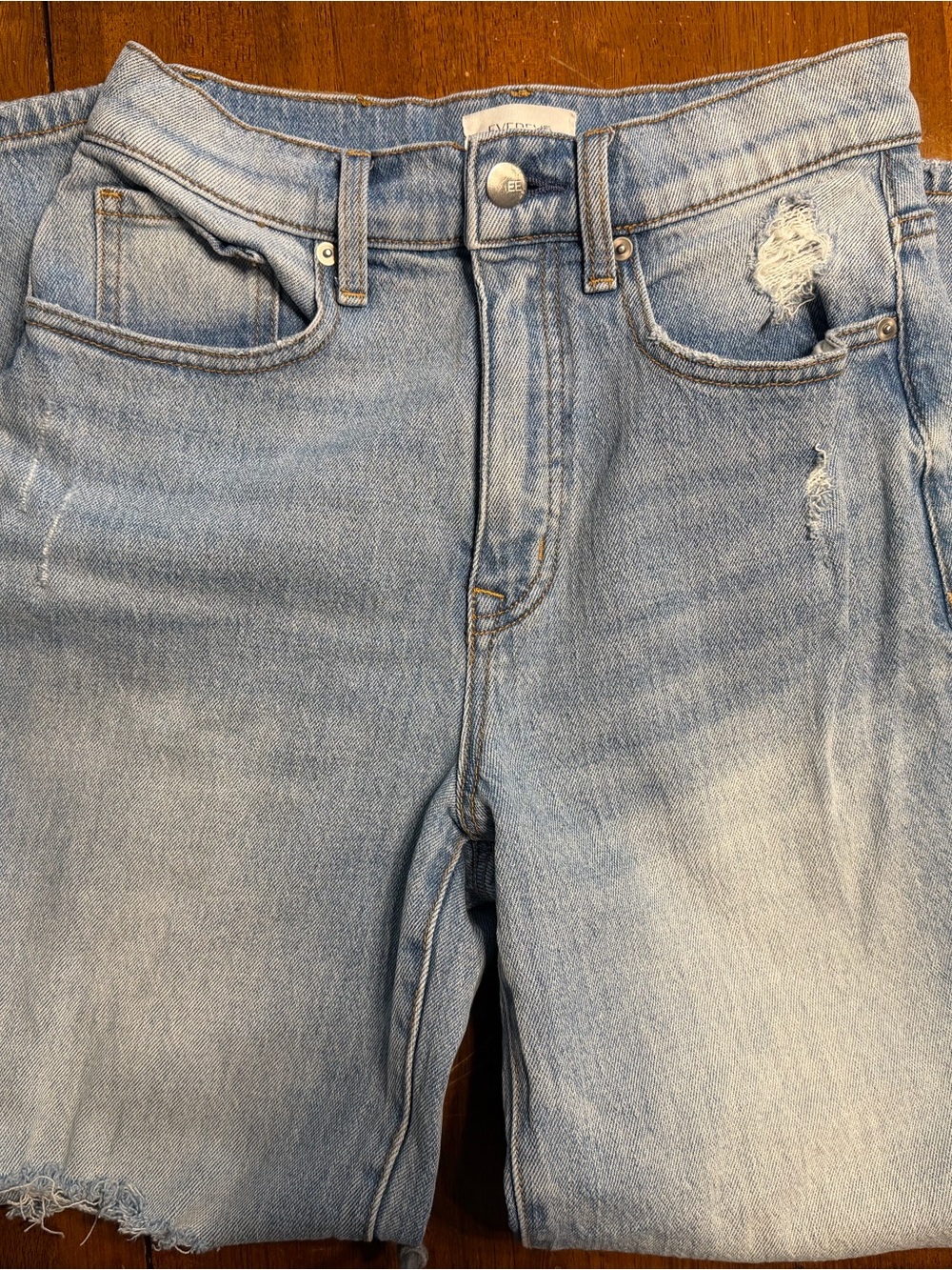 Evereve Light Blue Women's Straight Leg Jeans